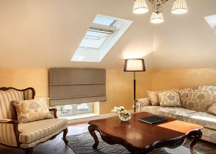 - By Liburnia & 4* אופטיה